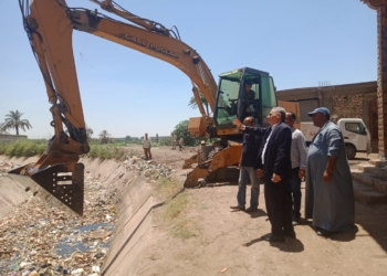 محافظ المنيا يوجه بتنظيم حملات لتطهير الترع والمجارى المائية بالمراكز 20 - جريدة المساء