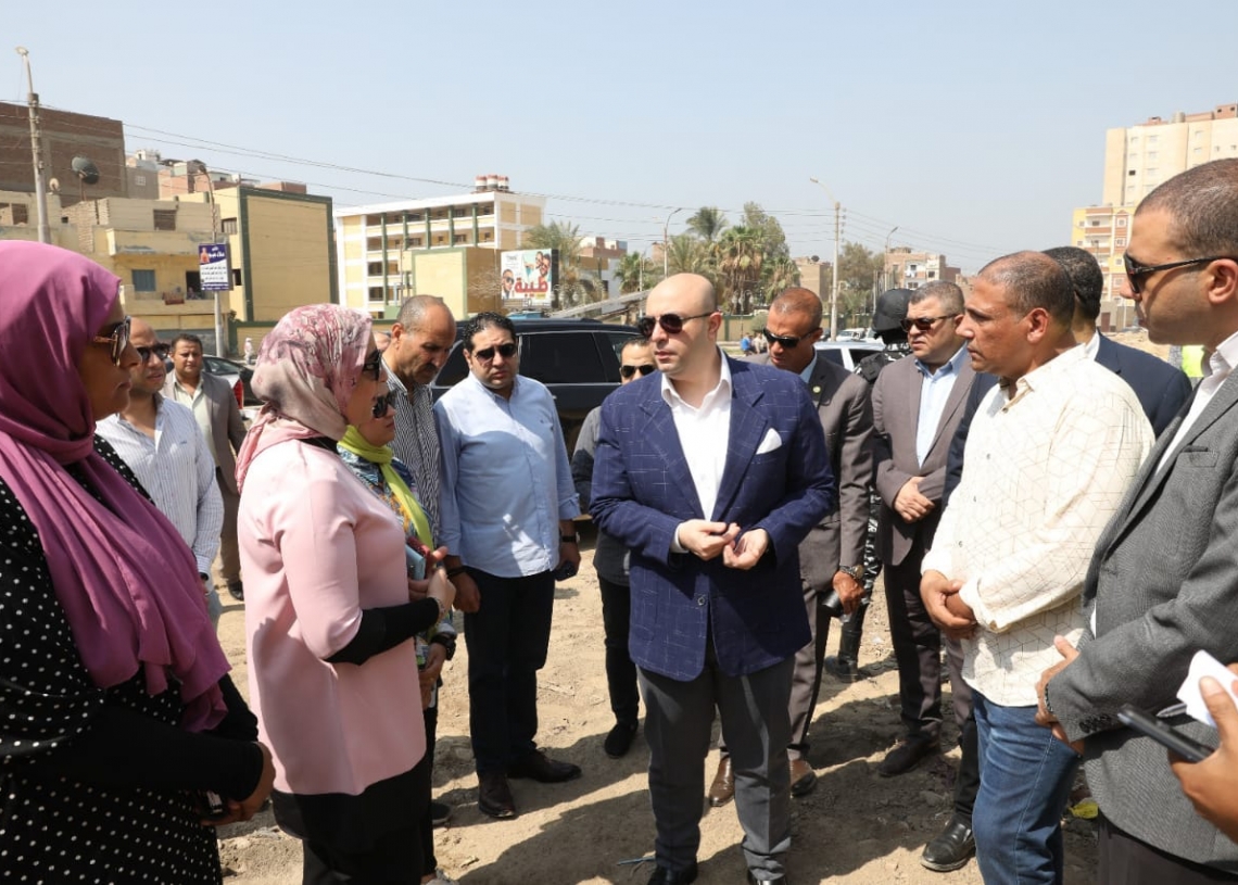 محافظ بني سويف يوجه بتكثيف وتسريع وتيرة العمل لسرعة الانتهاء من مشروع  تطوير ورفع كفاءة سوق الدهشوري 18 - جريدة المساء