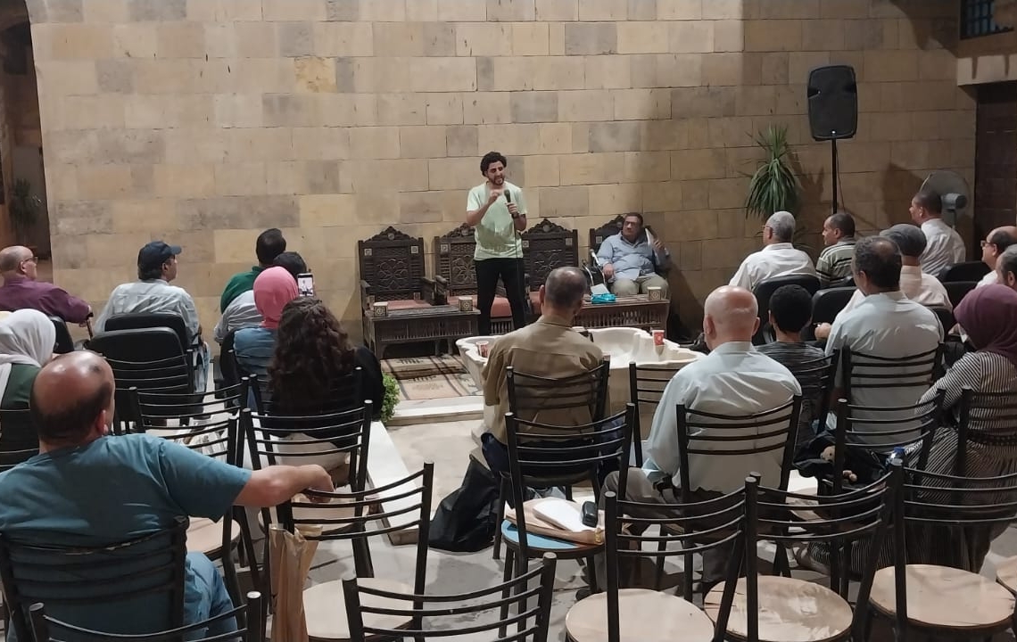 كل الأشكال الشعرية في " قطوف" بيت السناري 16 - جريدة المساء كل الأشكال الشعرية في " قطوف" بيت السناري 15 - جريدة المساء