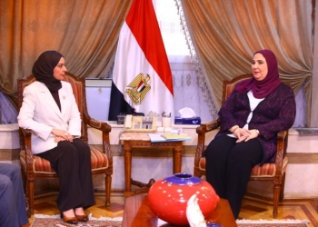 وزيرة التضامن مع سفيرة البحرين