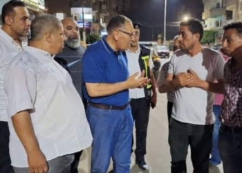 محافظ الشرقية يفاجئ بني عياض ويتابع أعمال الرصف بكفر صقر 29 - جريدة المساء