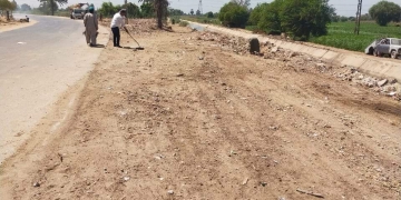 حملات مكثفة لتسوية وتمهيد الطرق ونظافة بقرى وأحياء مركز سمالوط 1 - جريدة المساء