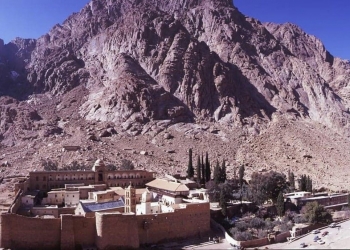 وزير السياحة والآثار يتابع آخر مستجدات العمل بمشروع تطوير موقع التجلي الأعظم بسانت كاترين ..مراجعة الخطوات التنفيذية لاستراتيجية ترويج وتسويق المنطقة 21 - جريدة المساء