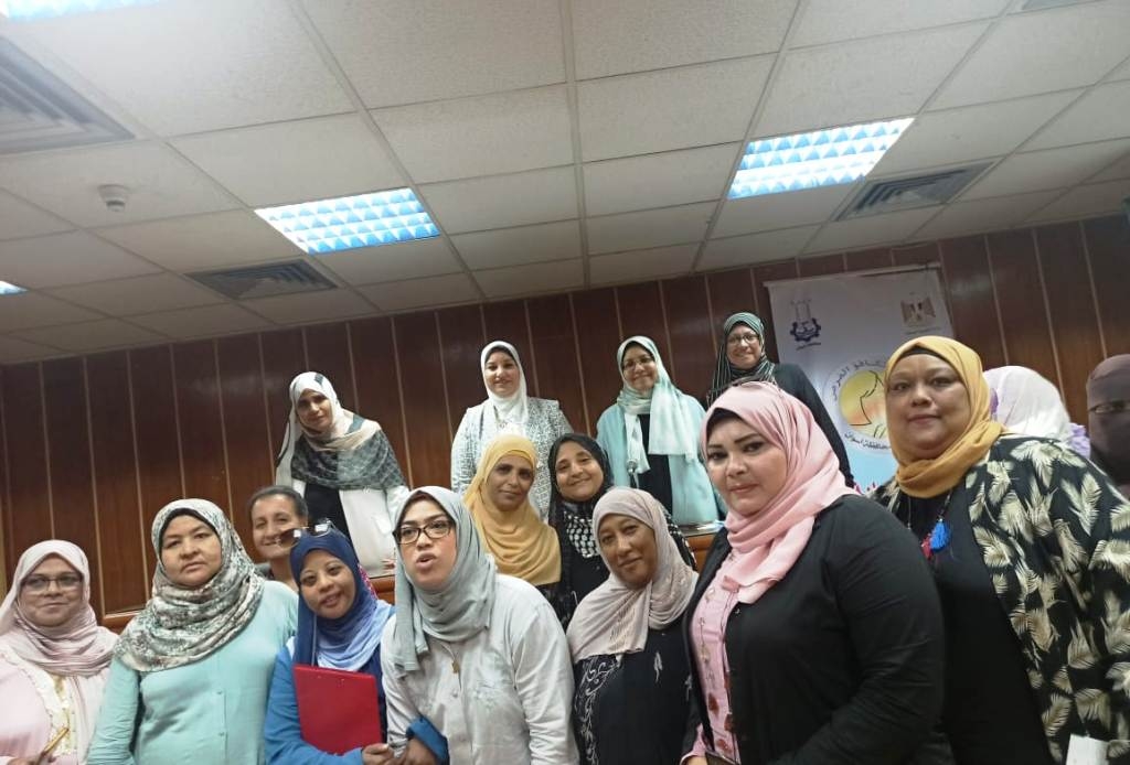 ندوة تعريفية لتنظيم الأسرة والصحة الإنجابية بشعار " صحتك وسلامتك تهمنا " 19 - جريدة المساء ندوة تعريفية لتنظيم الأسرة والصحة الإنجابية بشعار " صحتك وسلامتك تهمنا " 18 - جريدة المساء