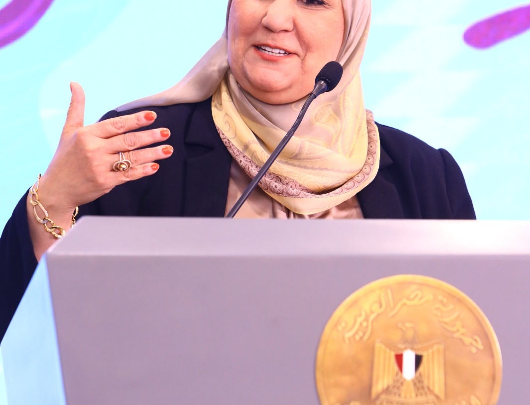 وزيرة التضامن: 1,43 مليون طفل يتيم في مصر.. وكفالة الأيتام يحظى باهتمام القيادة السياسية 18 - جريدة المساء نيفين القباج وزيرة التضامن الاجتماعى