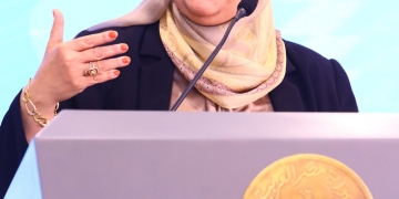 وزيرة التضامن: 1,43 مليون طفل يتيم في مصر.. وكفالة الأيتام يحظى باهتمام القيادة السياسية 1 - جريدة المساء نيفين القباج وزيرة التضامن الاجتماعى