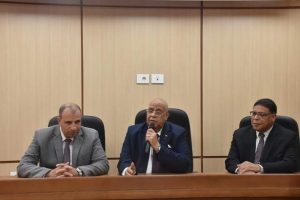 رئيس جامعة الأقصر يشهد انعقاد ورشة عمل "التنظيم والإدارة" لموظفي الجامعة 19 - جريدة المساء