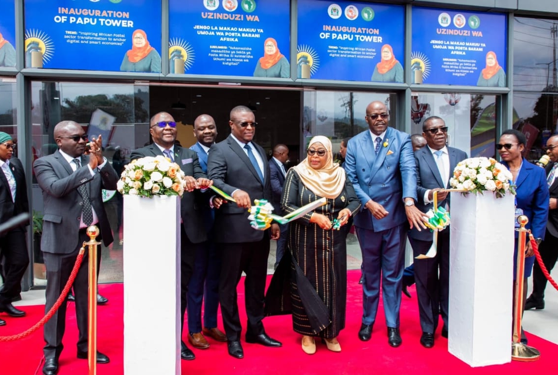 البريد المصرى يشارك في مراسم افتتاح المقر الجديد لاتحاد البريد الإفريقى الشامل بتنزانيا 35 - جريدة المساء