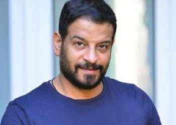 وفاة الفنان أشرف مصليحى بعد صراع مع المرض 33 - جريدة المساء