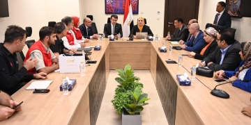 "القباج" تبحث سبل إيصال الخدمات الإغاثية التركية لقطاع غزة 1 - جريدة المساء الوزيرة خلال استقبال الوفد التركى