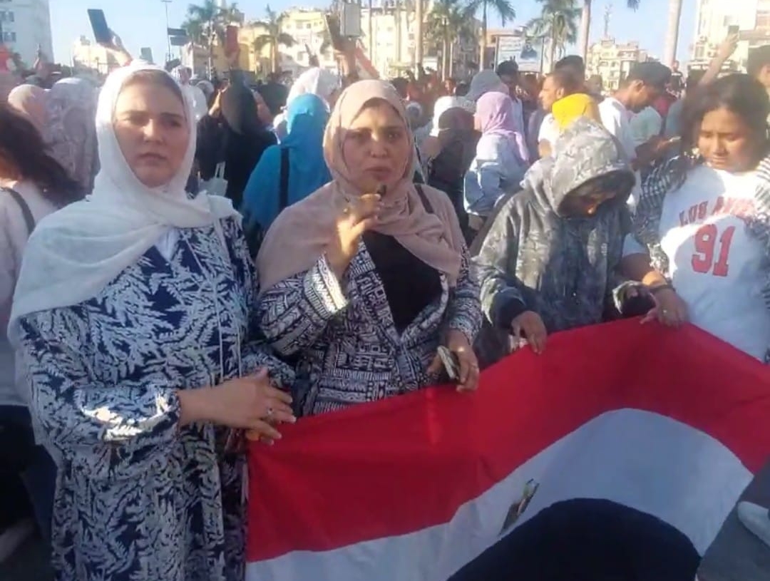 وقفات ومسيرات احتجاجية حاشدة بالبحرالأحمر .. لتأييد ودعم الرئيس السيسي في موقفة ضد العدوان الغاشم 18 - جريدة المساء