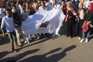 الآلاف يشاركون فى وقفة تضامنية لدعم القضية الفلسطينية.. بقنا 31 - جريدة المساء