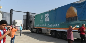 قوافل "مصر الخير" في العبور الثاني للمساعدات المصرية لأهالى غزة بكافة الاحتياجات 1 - جريدة المساء قوافل المساعدات الإنسانية تعبر المعبر متجهة إلى غزة