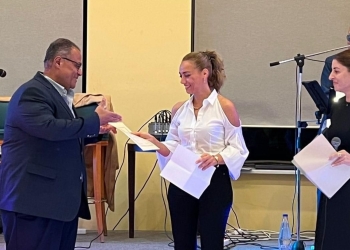 مؤتمر الجمعية اليونانية لجراحة العمود الفقري يمنح جائزة خاصة للدكتور عبدالفتاح سعود 33 - جريدة المساء