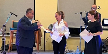 مؤتمر الجمعية اليونانية لجراحة العمود الفقري يمنح جائزة خاصة للدكتور عبدالفتاح سعود 1 - جريدة المساء