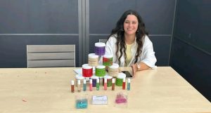 طلاب كلية اللغة والإعلام بالقرية الذكية يشاركون في معرض "فلسطين في القلب" 25 - جريدة المساء