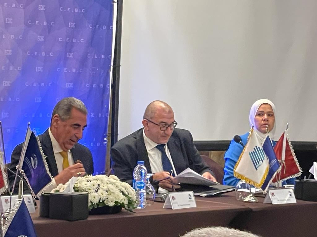 الرؤية المستقبلية للإدارة الضريبية في ندوة لمجلس الأعمال المصري الكندي بالتعاون مع ( الضرائب) 17 - جريدة المساء الرؤية المستقبلية للإدارة الضريبية في ندوة لمجلس الأعمال المصري الكندي بالتعاون مع ( الضرائب) 16 - جريدة المساء