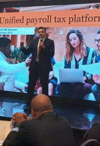 د. الضباعنى: منظومة ( توحيد ضريبة الأجور ) تخطو خطوات سريعة وثابتة إلى النظام الإلكتروني 18 - جريدة المساء