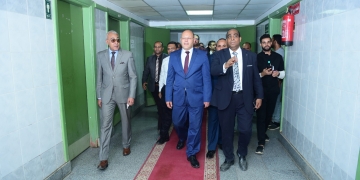 رئيس جامعة سوهاج يفتتح وحدة لعلاج أعضاء هيئة التدريس بالمستشفى الجامعي 1 - جريدة المساء