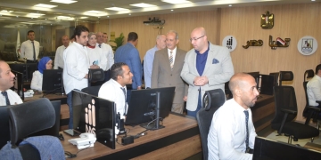 محافظ بني سويف يلتقى عدداً من  المتدربين  بمركز السيطرة الموحد للشبكة الوطنية للطوارئ والسلامة بالديوان العام 1 - جريدة المساء