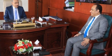 محافظ سوهاج يستقبل وكيل وزارة الصحة الجديد 1 - جريدة المساء