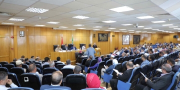 اجتماع المجلس التنفيذي بالمنيا يناقش ملفى التعديات و تخفيض الأسعار 1 - جريدة المساء