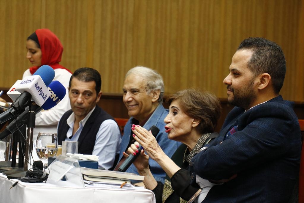 سميرة محسن في ندوة تكريمها : توفيق الدقن كان هيموتني وسميحة أيوب أنقذتني 17 - جريدة المساء