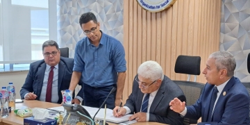 توقيع عقد أرض هليو بارك لصالح التأمينات