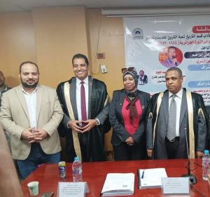 مذيع قناة طيبة خالد سيد النوبى يحصل على درجة الدكتوراة بتقدير عام إمتياز مع مرتبة الشرف الأولى في أسوان 21 - جريدة المساء