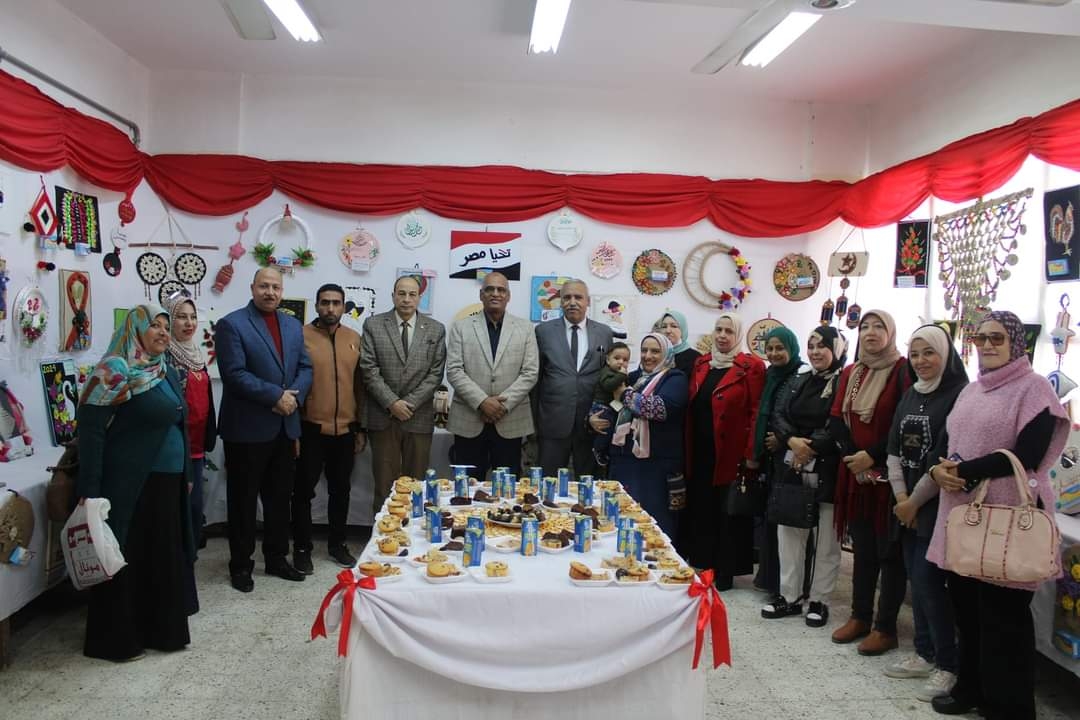 مدير تعليم المنيا يفتتح معرض الاقتصاد المنزلي بمدرسة وحيد حبشي 20 - جريدة المساء مدير تعليم المنيا يفتتح معرض الاقتصاد المنزلي بمدرسة وحيد حبشي 19 - جريدة المساء