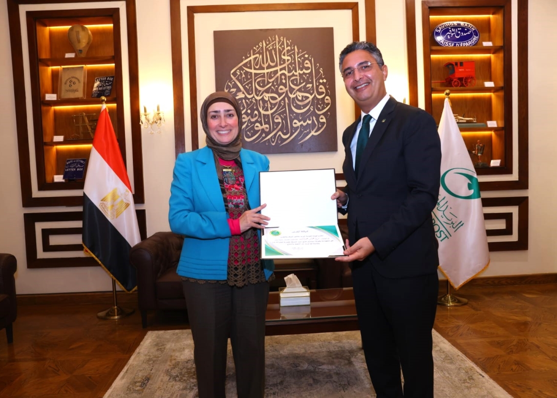 رئيس البريد يكرم طلاب كليات الفنون الفائزين بمسابقة تصميم الطوابع التذكارية 20 - جريدة المساء رئيس البريد يكرم طلاب كليات الفنون الفائزين بمسابقة تصميم الطوابع التذكارية 19 - جريدة المساء