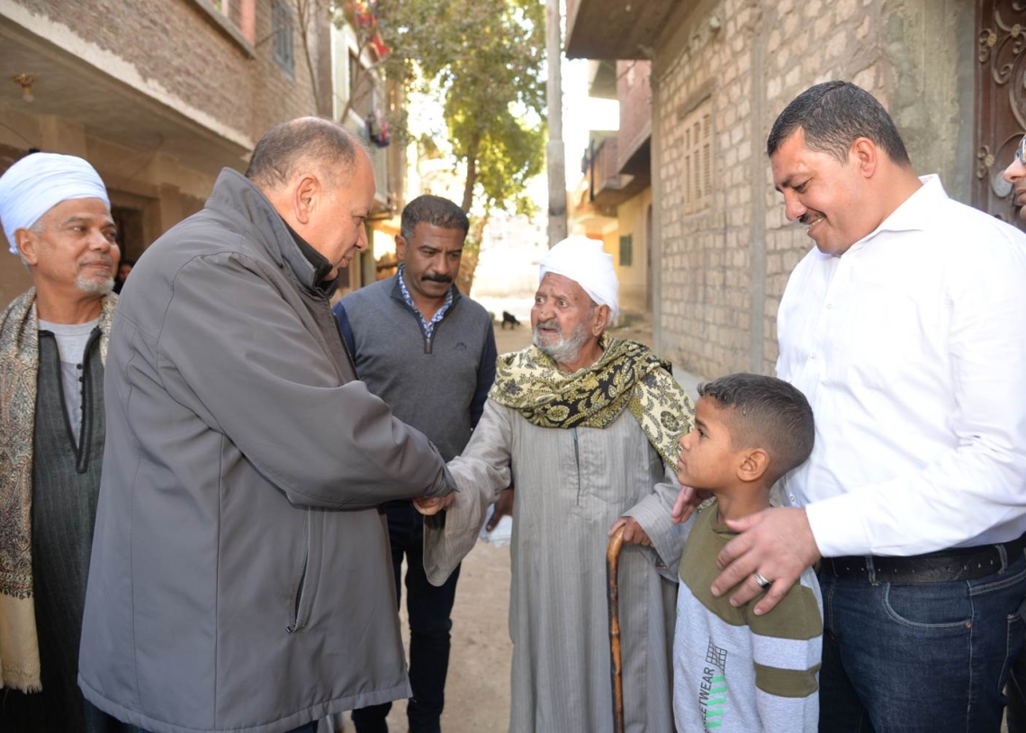 جولة ميدانية لمحافظ أسيوط لمتابعة جاهزية اللجان ومقار الانتخابات الرئاسية 17 - جريدة المساء