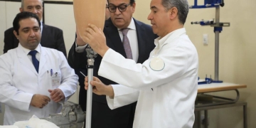 وزير الصحة تفقد سير العمل بالمعهد القومي للجهاز الحركي العصبي بإمبابة 1 - جريدة المساء