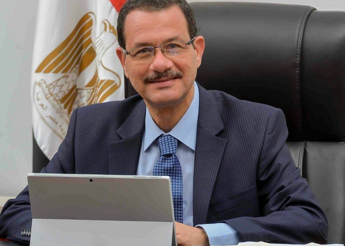 الدكتور أحمد درويش وزير التنمية الإدارية الأسبق: توليد قطاع الصناعة لنحو 10 % فقط من الوظائف أمر خطير 20 - جريدة المساء الدكتور أحمد درويش وزير التنمية الإدارية الأسبق: توليد قطاع الصناعة لنحو 10 % فقط من الوظائف أمر خطير 19 - جريدة المساء