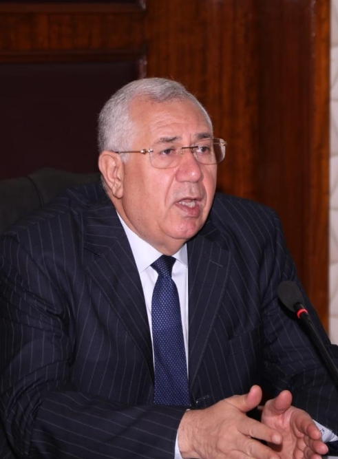 وزير الزراعة يهنئ الأقباط بعيد الميلاد المجيد. 19 - جريدة المساء