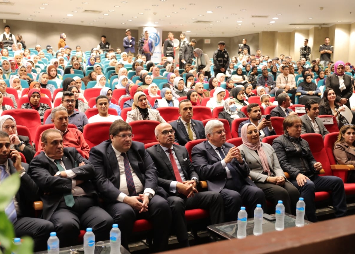 وزير التعليم العالي ورئيس جامعة عين شمس يفتتحان ندوة "تحديات الأمن القومي المصري" 17 - جريدة المساء