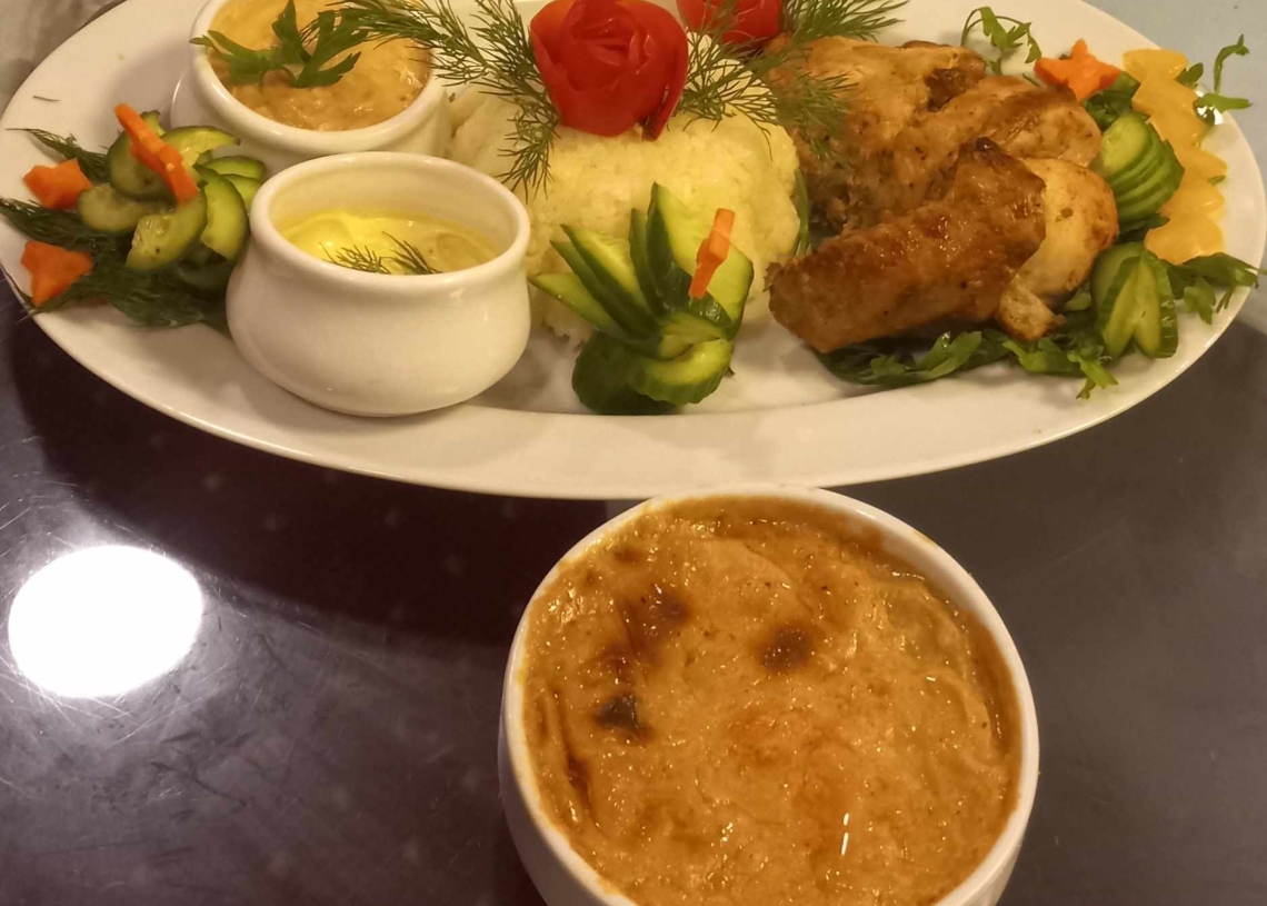 "تشيكن بالويت صوص والخضار" بطريقة جديدة 17 - جريدة المساء