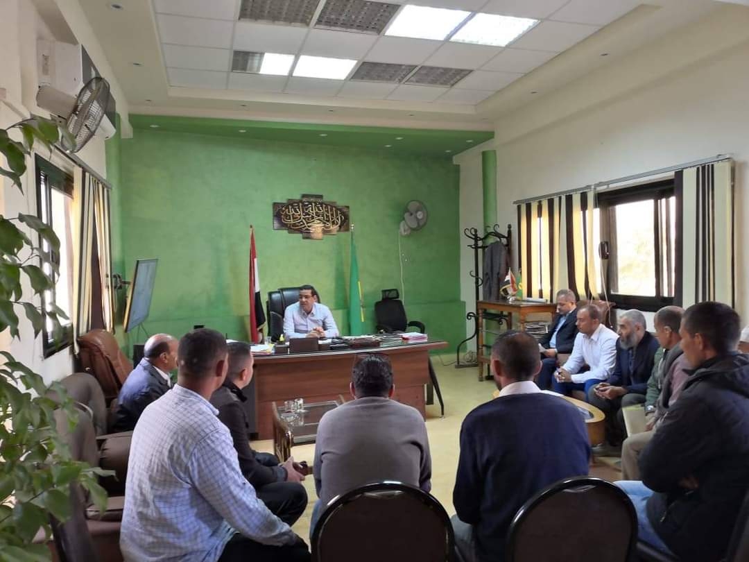 رئيس مدينة المنيا يقرر إنشاء وحدات حصر التعديات و الازالات فى القري 15 - جريدة المساء