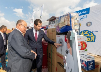 صندوق تحيا مصر: توفير 40 ألف قطعة ملابس وقسائم مشتريات بقيمة 2 مليون جنيه لرعاية أسر العاملين بنظافة القاهرة 33 - جريدة المساء