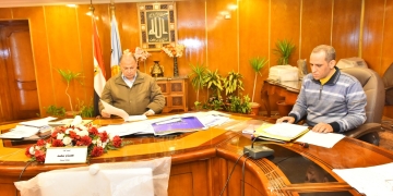 محافظ أسيوط يوجه بترشيد الانفاق بالقطاعات الخدمية والوحدات المحلية ويشدد علي تنمية الموارد الذاتية 1 - جريدة المساء