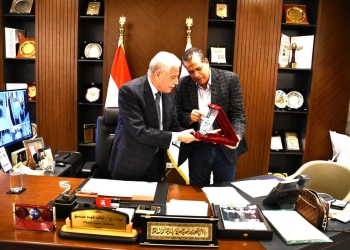 محافظ جنوب سيناء يبحث آفاق الاستثمار العقاري 23 - جريدة المساء