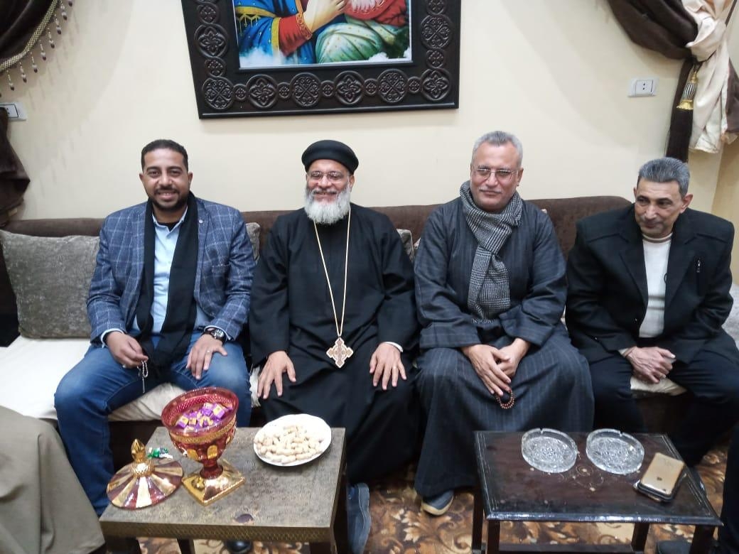 "الشعب الجمهورى" بفرشوط يهنئ الأخوة الأقباط بعيد الميلاد المجيد 18 - جريدة المساء