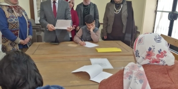 طلاب" اولى ثانوي" الجيزة يؤدون إمتحان  اللغة العربية ورقيا وبدء امتحانات صفوف المرحلة الإعدادية بالقاهرة  1 - جريدة المساء