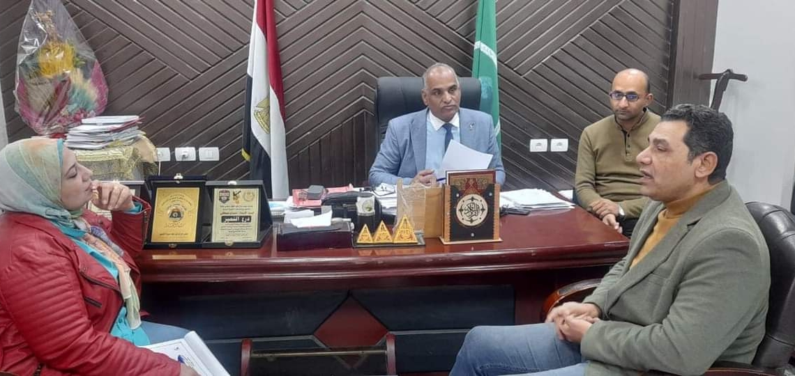 مدير التعليم يبحث تطوير وصيانة بعض المدارس للتعليم العام والتعليم المجتمعي بالمنيا 20 - جريدة المساء مدير التعليم يبحث تطوير وصيانة بعض المدارس للتعليم العام والتعليم المجتمعي بالمنيا 19 - جريدة المساء