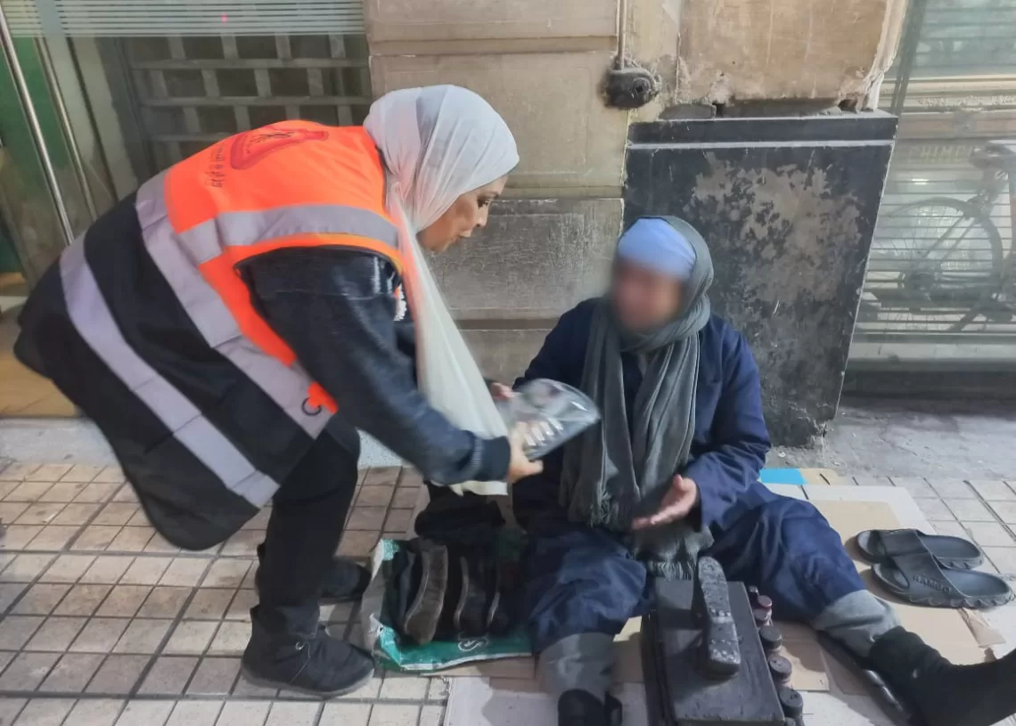 إنقاذ أطفال وكبار بلا مأوى