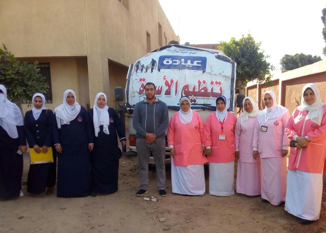 الكشف وتوفير العلاج لأكثر من 1280 حالة في 6 تخصصات  في قافلة مجانية نفذتها الصحة بقرية التضامن ببني سويف   17 - جريدة المساء