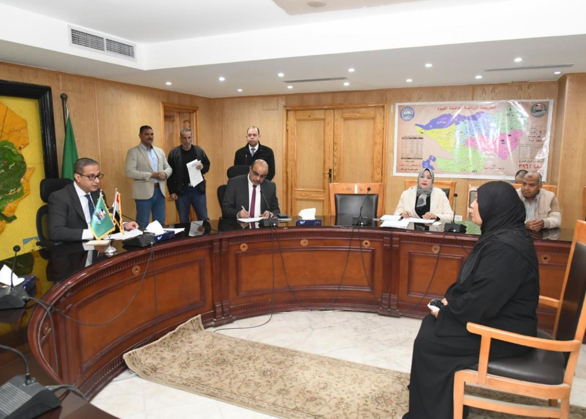 محافظ الفيوم يوجه بتوفير مساعدات مالية ومشروعات ومعاشات للحالات الأولى بالرعاية 18 - جريدة المساء