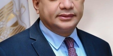 رئيس جامعة بني سويف يستعرض انجازات اللجنة العليا لشعب اللغات والبرامج 1 - جريدة المساء