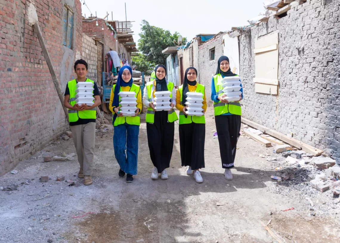 الشباب قاطرة العطاء متطوعو تحيا مصر يصنعون الفارق المجتمعي 19 - جريدة المساء