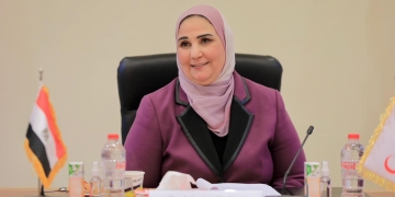 "القباج" تعلن إقامة وتشغيل "مطبخ إنساني" فى الشيخ زويد لإعداد وجبات يتم نقلها يومياً إلى غزة 1 - جريدة المساء نيفين القباج وزيرة التضامن الاجتماعى